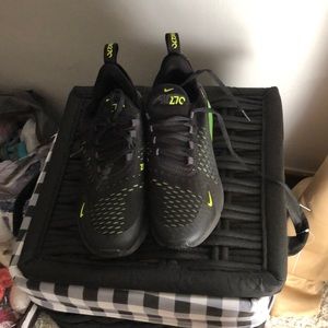 Nike 270